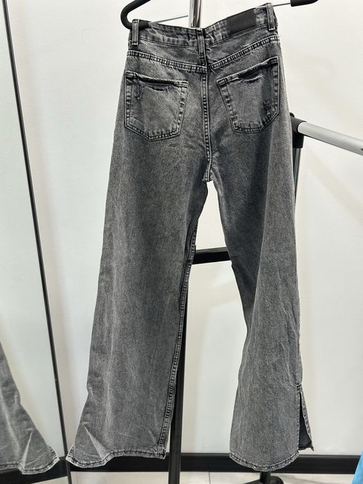 Широкі сірі джинси 34р