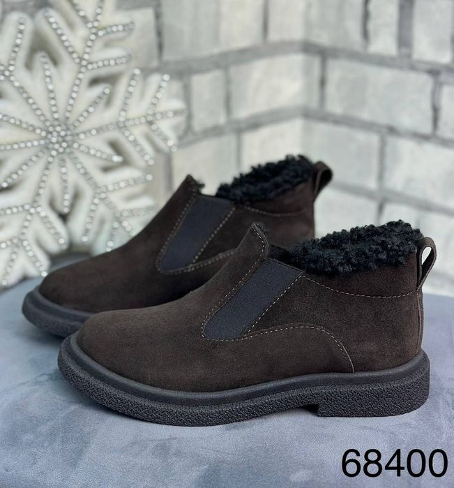 Жіночі шкіряні зимові черевики в кольорах