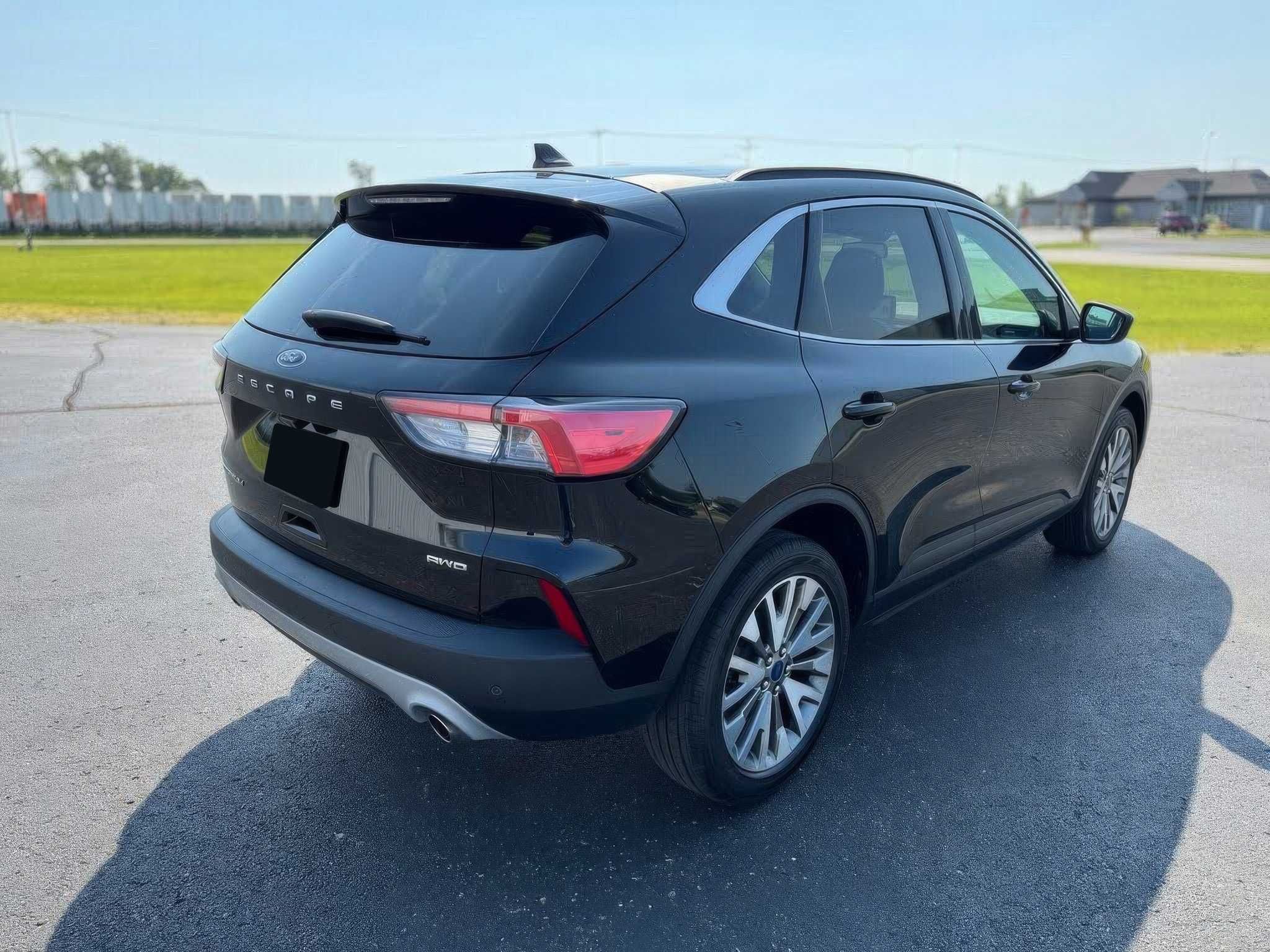 2022 Ford Escape Titanium
