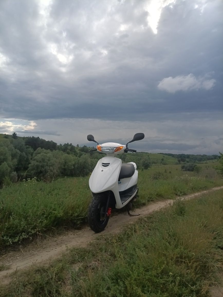 Продам скутер Yamaha jog