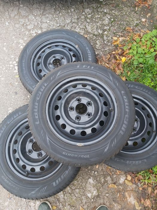 Продам  по четыре  железяки