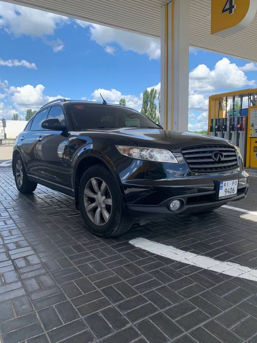 Продаю власне авто Infinity fx 35
