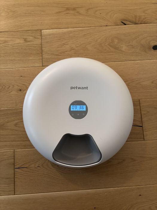 Dozownik karmy PETWANT F6