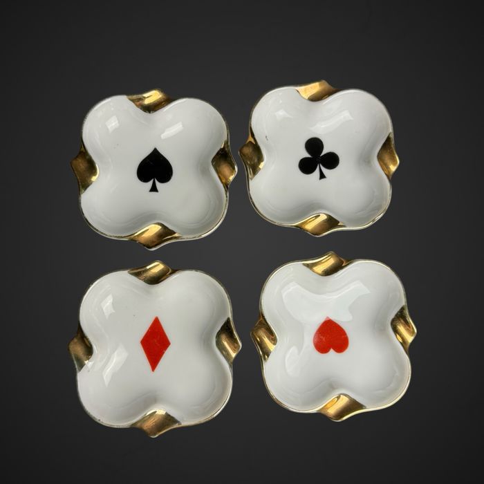 Zestaw popielniczek brydżowych 4 szt złocenie B5/083106