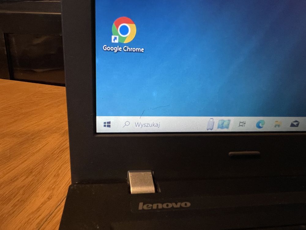 Laptop Lenovo i3-5005u 8GB ram SSD 256GB 14" E450