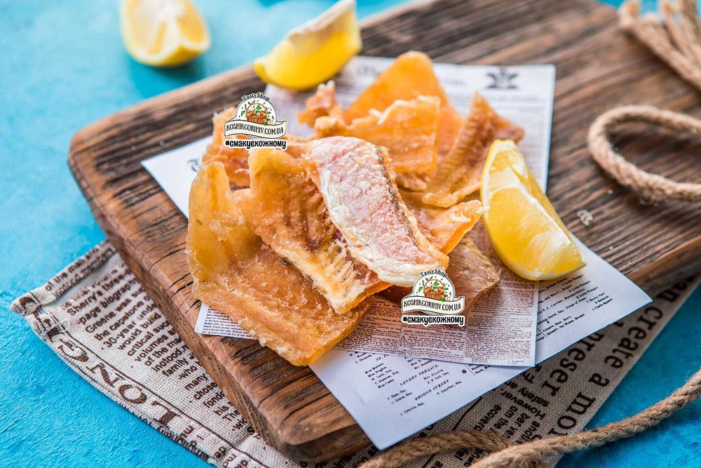 Тунец Анчоус Стружка Кальмар Кільця Треска Ставридка Павутинка Янтарна