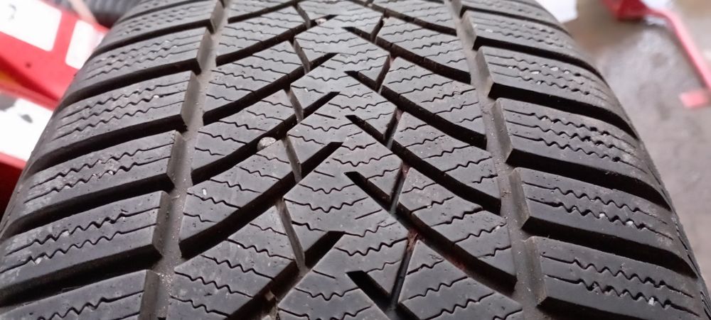 Opona 1szt 225/50/17 98H Semperit Speed Grip 3 7,3mm