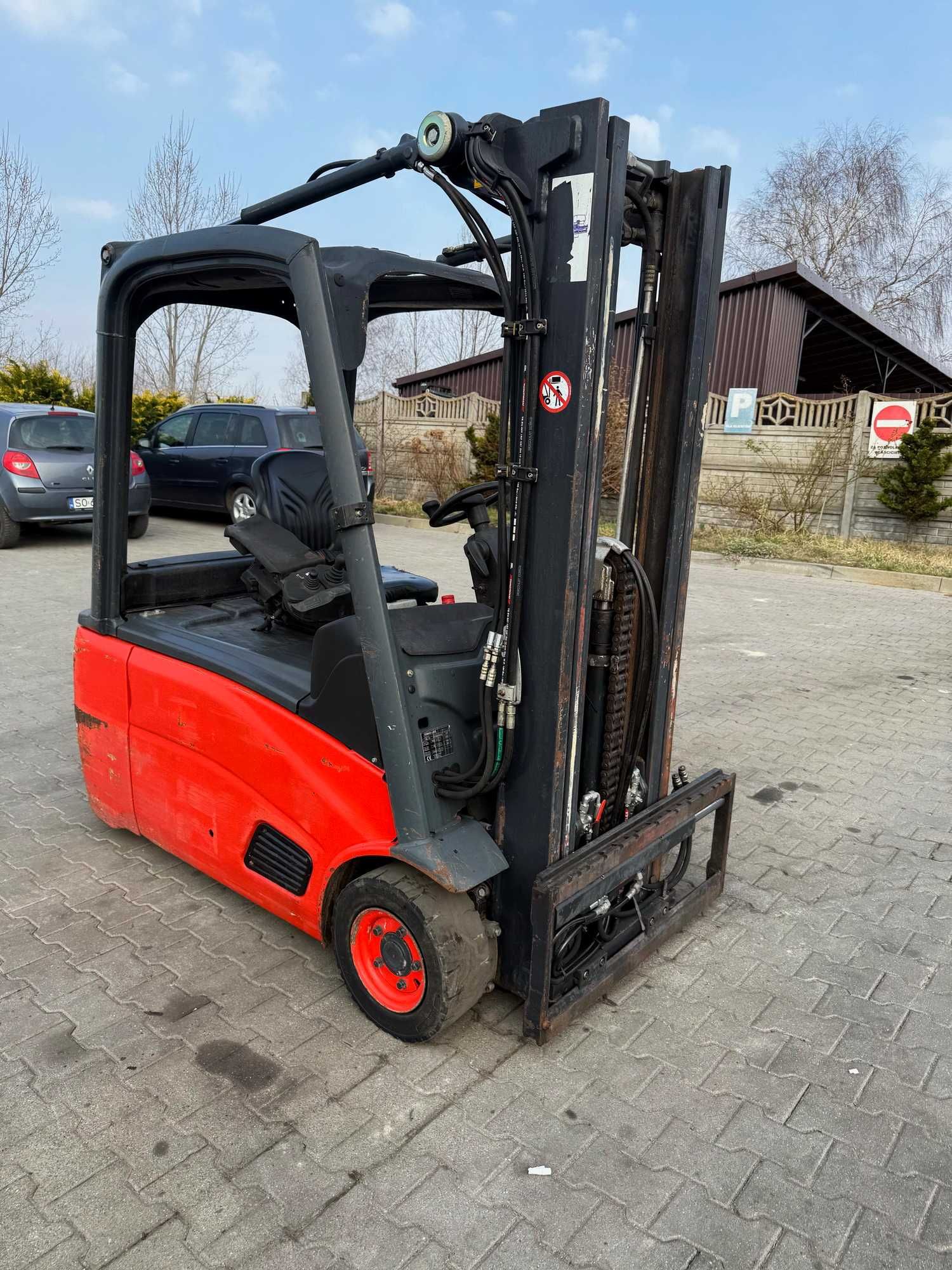 wózek widłowy elektryczny LINDE E16 Triplex 4.6m przesuw 4-sekcja 2007
