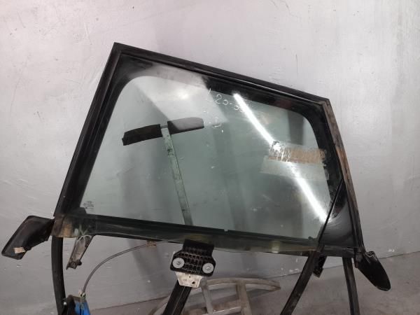 Elevador vidros trás esquerdo AUDI A4 Avant (8ED, B7)