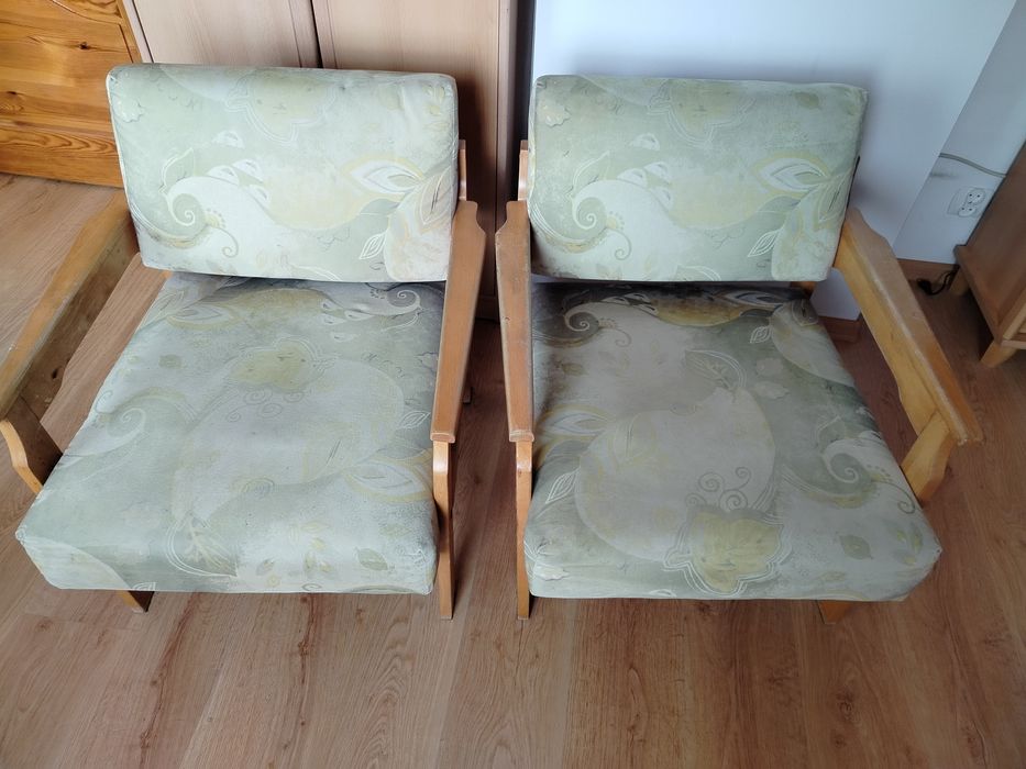 Sprzedam  dwa fotele solidne