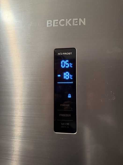 Frigorifico e maquina de lavar roupa