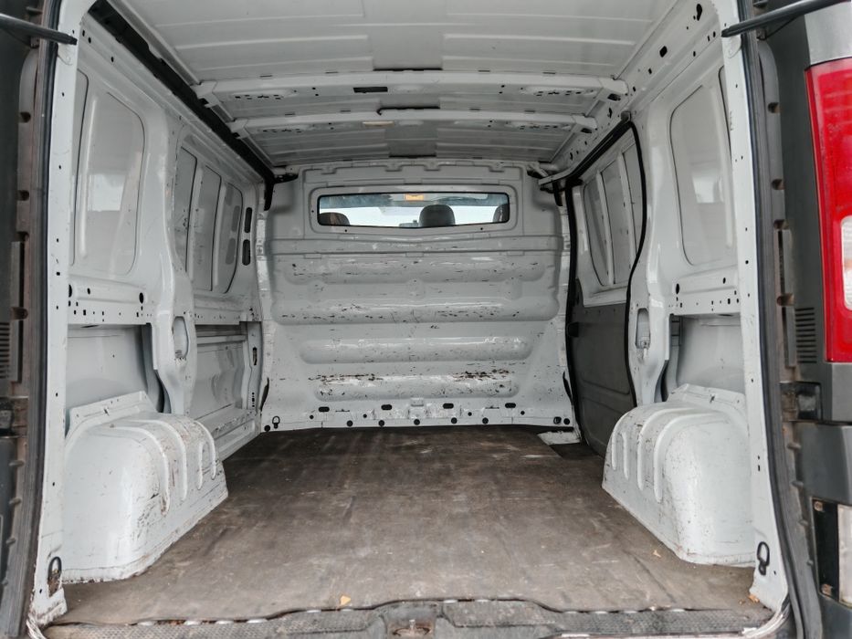 Opel Vivaro Lift L1H1 2.0 CDTI 114KM z Niemiec / 2011r / Klima / 3 Oso