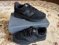 Кросівки New Balance 370 (чорні, нові, розмір 42)
