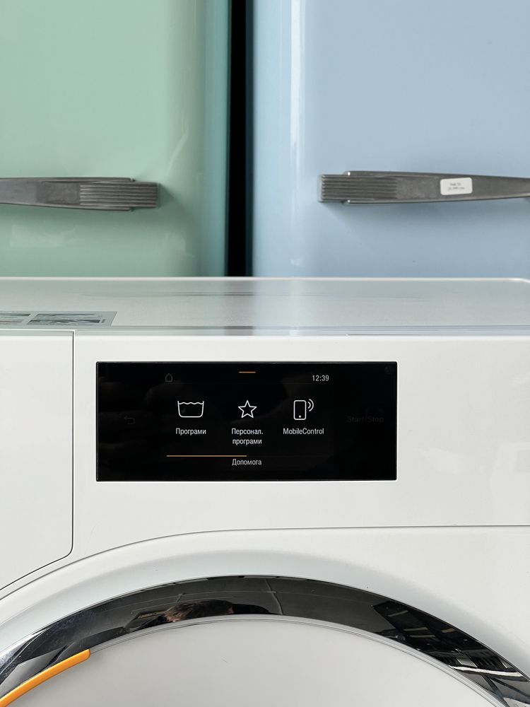 Пральна машина з парогенератором Miele WWR 880