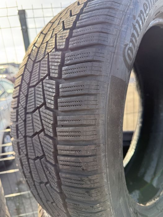 Продам комплект зимней резины Continental r21 275/50