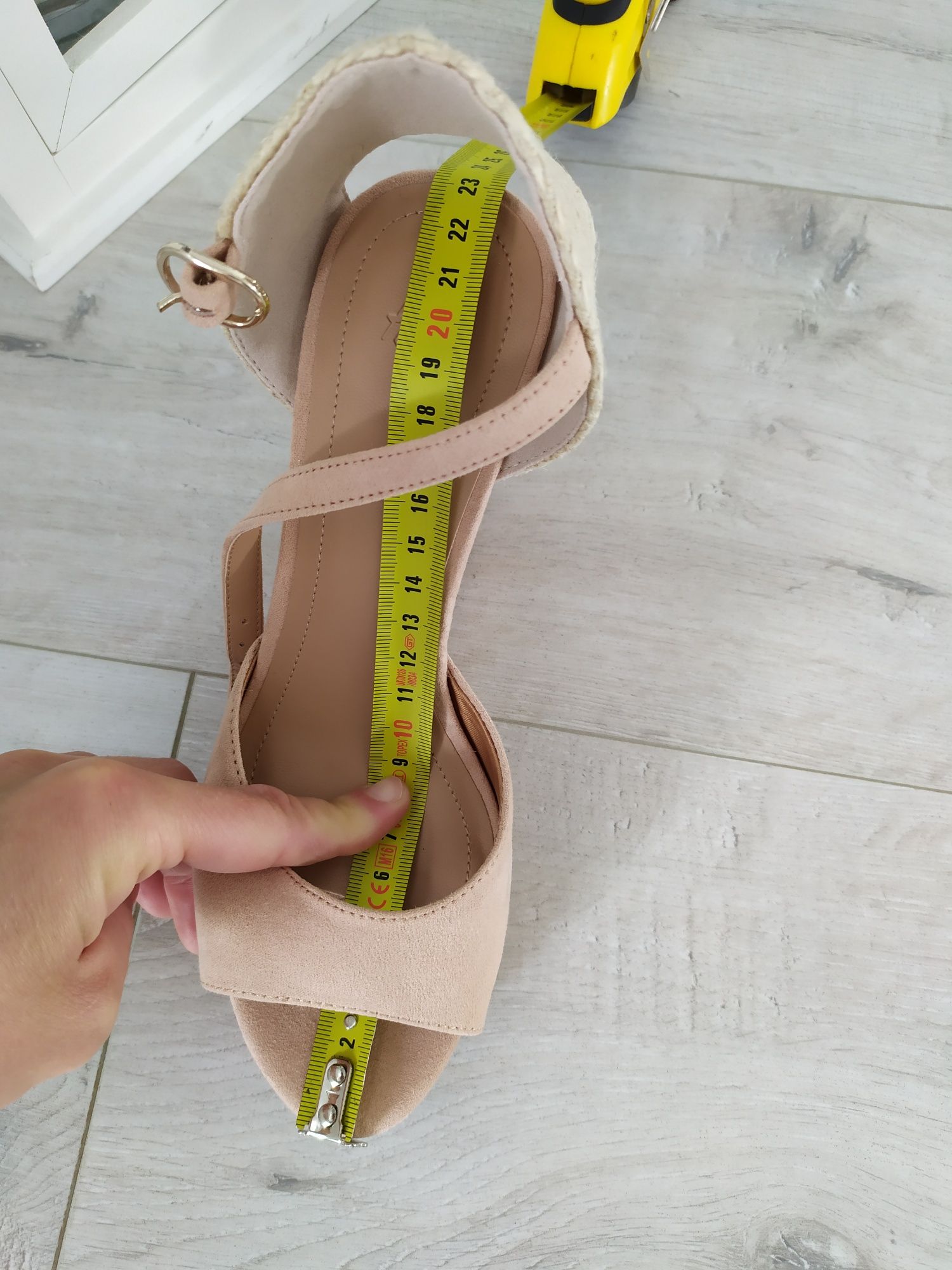 NOWE buty na koturnie H&M