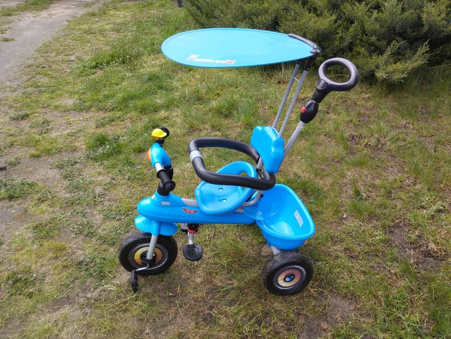 Rowerek trójkołowy z daszkiem