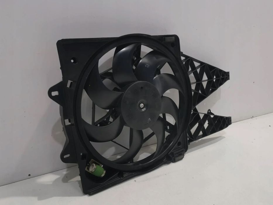 fiat doblo 10- wentylator chłodnicy