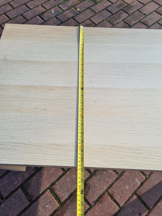 Stolik kawowy do pokoju