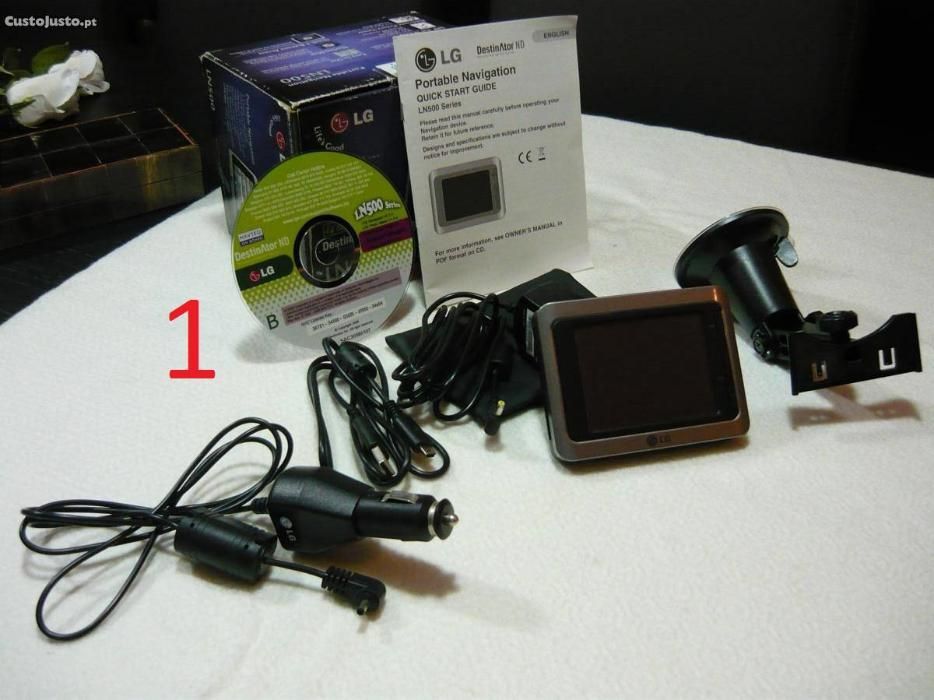 Conjunto de 2 Navegadores GPS - LG LN500