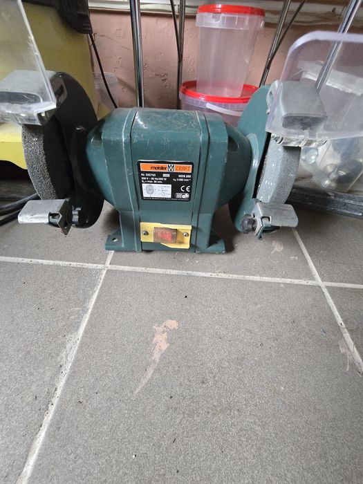 Sprzedam sprawną szlifierka stołowa 350W 2950obr