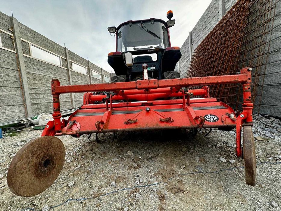 Traktorek ogrodowy rolniczy sadowniczy Yanmar z kabiną