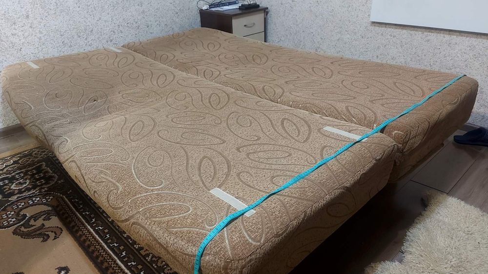 Продам розкладний диван