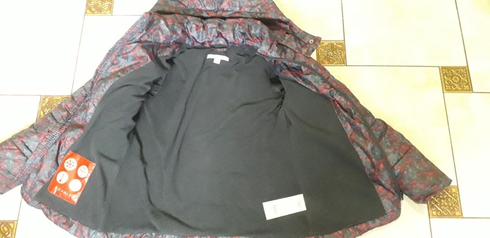 Фирменная куртка для девочки Esprit