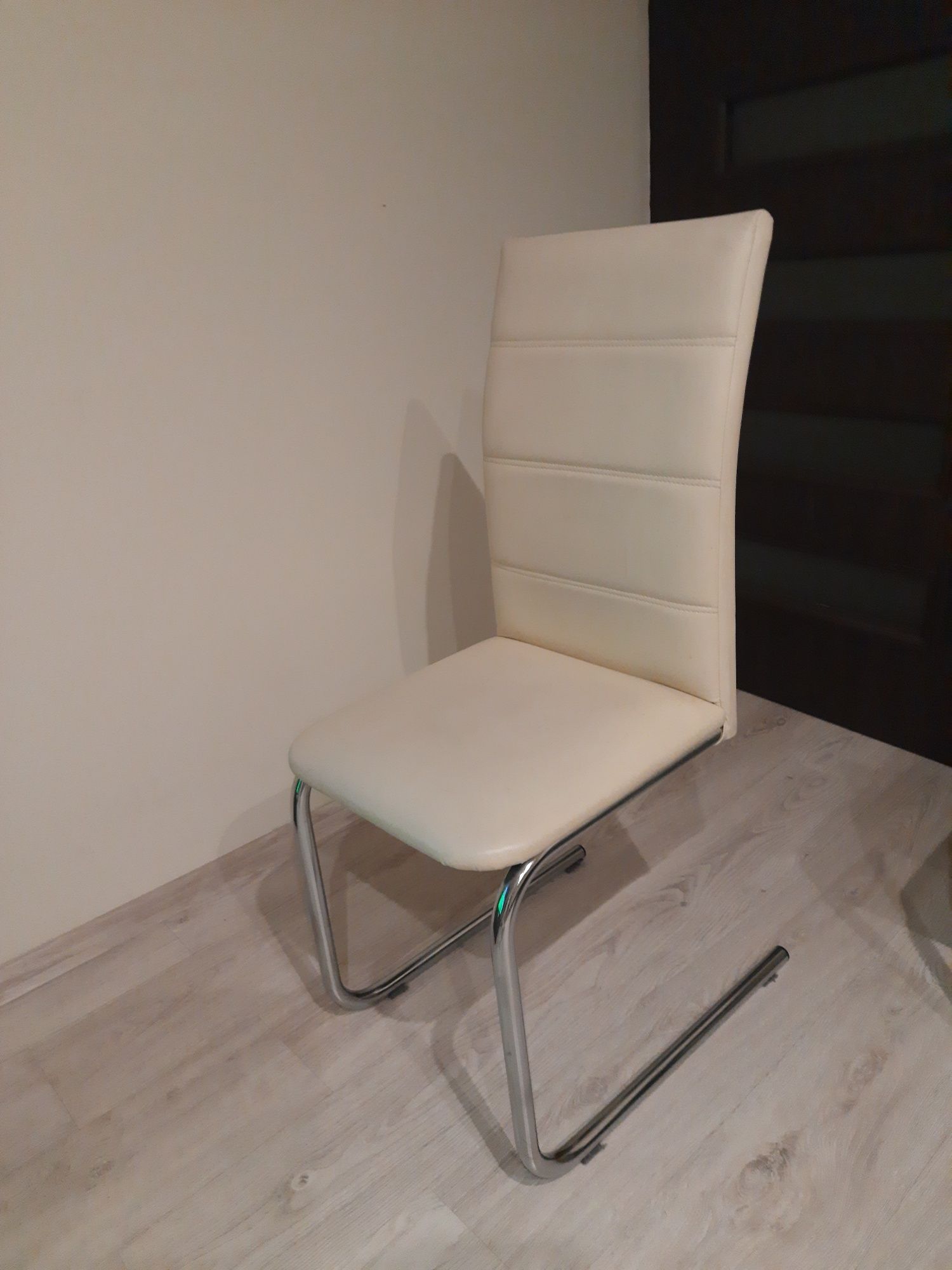 Krzesła (4) Eco skóra