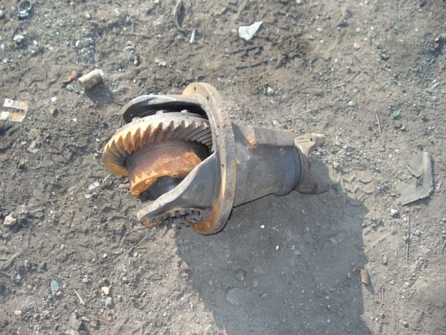 atak przedniego mostu jcb 3cx 2010 rok