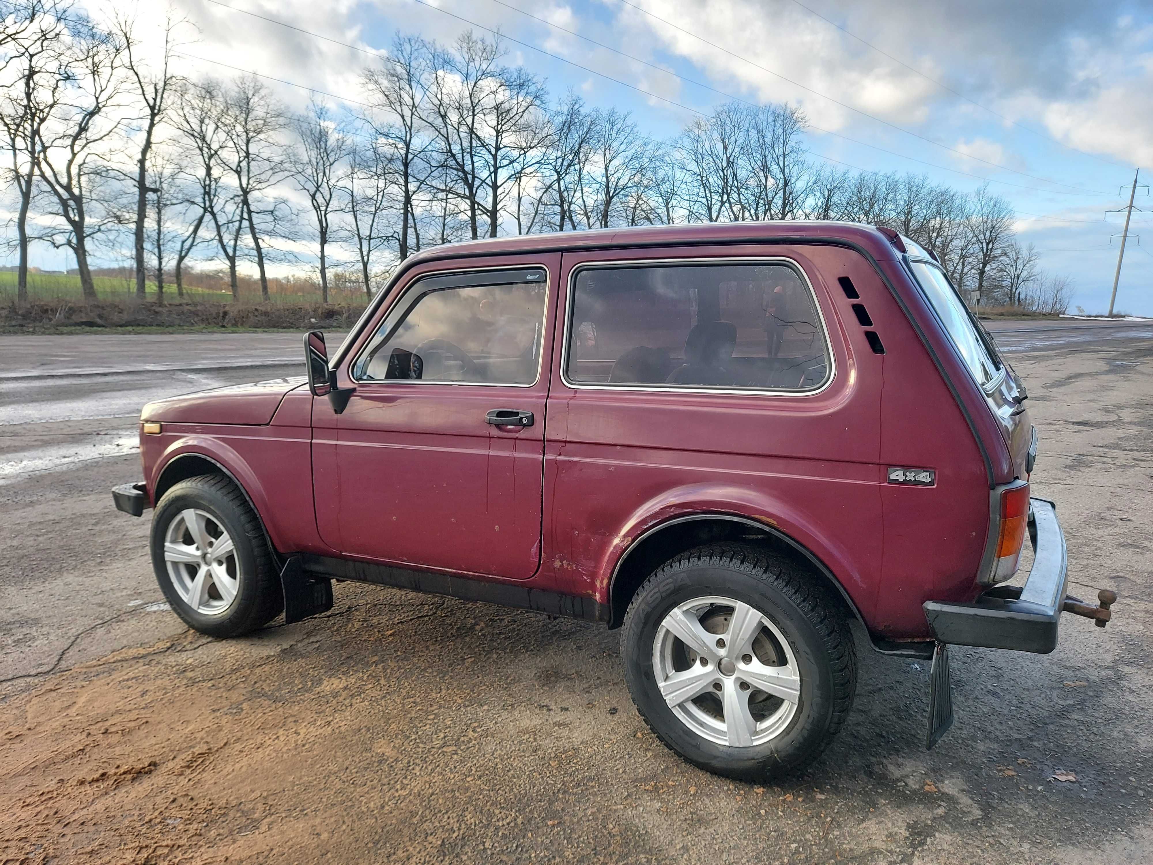 Lada Niva 1.7  21213