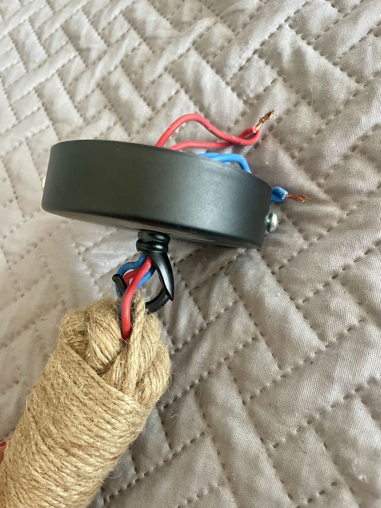 Lampa sufitowa z liny/ sznura w stylu Loft