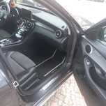 Mercedes-Benz 220