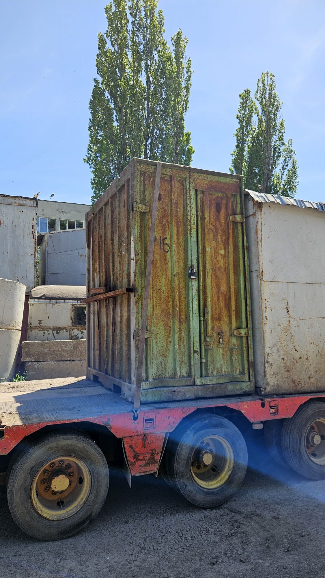 Вагончики, бытовки, контейнеры - разные