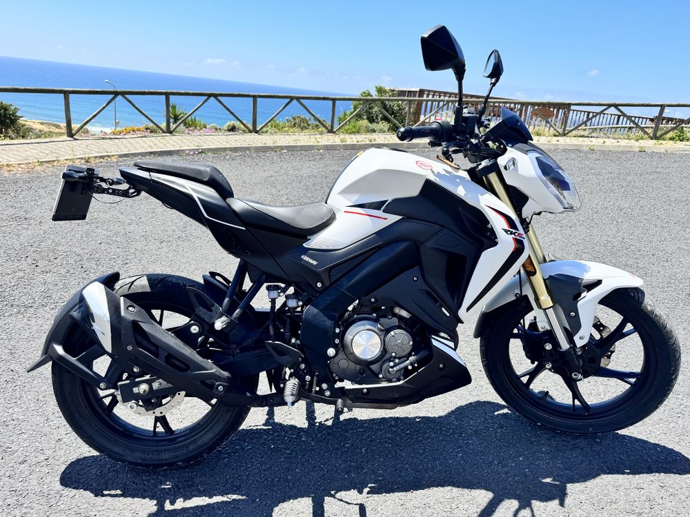 Keeway RKF 125 seminova