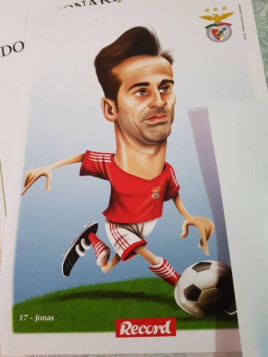 Vendo livro do Benfica e caricaturas