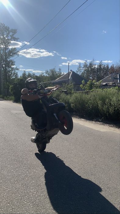 Продам мопед априо