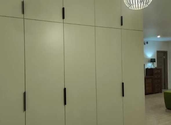 70000 ЖК Мира 2 СЕРТИФИКАТ Продам 2 комн квартиру рем,меб,тех S-73мAS