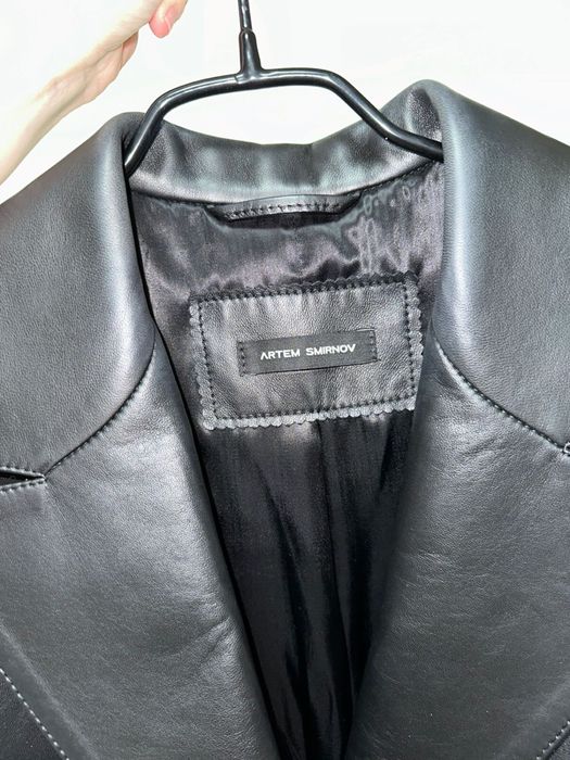 Кожаный пиджак Artem Smirnov.
