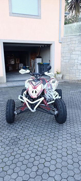 Vendo Polaris outlaw by KTM 525