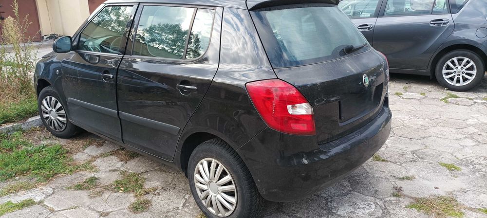 Skoda Fabia II uszkodzona