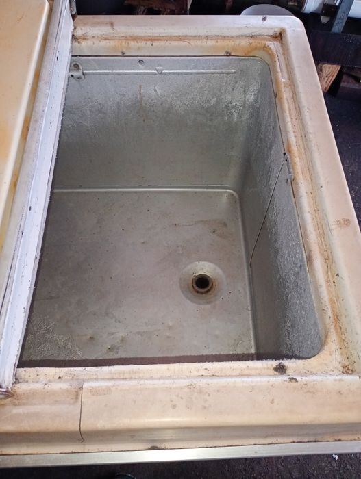 Продам морозильну камеру.