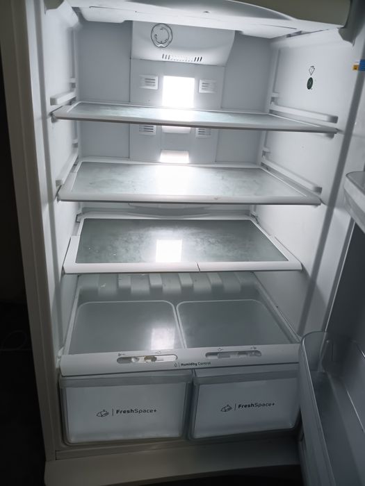 Frigorífico semi usado