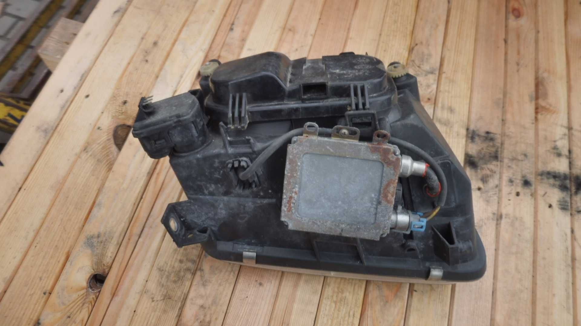 Audi A3 S3 8L przed lift Lampa xenon Lewa przód kompletna