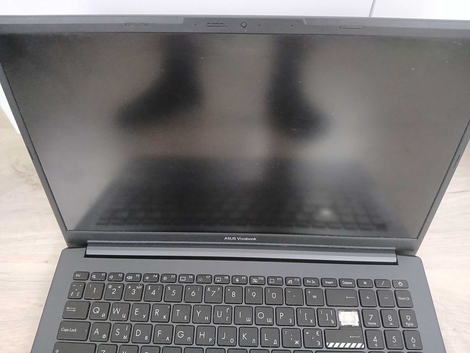 Продам ноутбук Asus Vivobook модель М6500І
