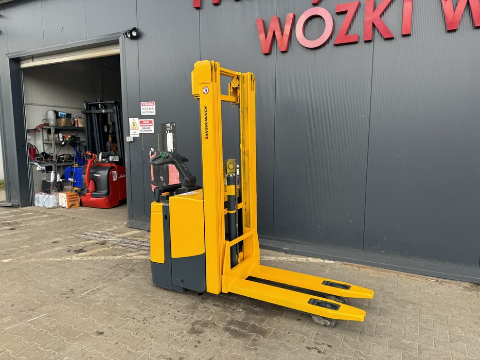 Paleciak elektryczny Jungheinrich 470 cm 1400 kg ERC Z 14 wózek