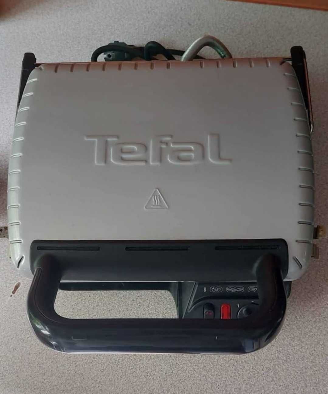 Grill elektryczny rozkładany TEFAL Compact GC305012