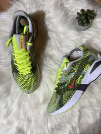 Кроссовки Nike GHOSWIFT