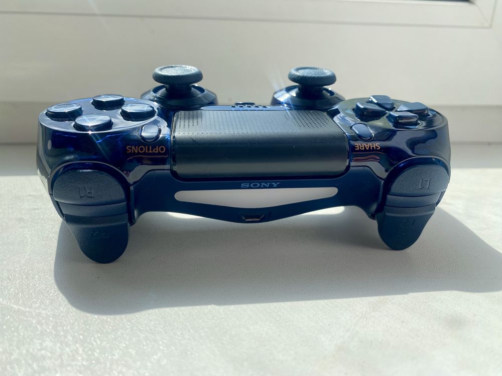 Dualshock 4 500 million limited edition