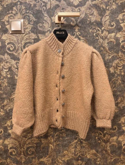 Zara wełniany sweter kardigan z bufiastymi rękawami i ozdobnymi guzika